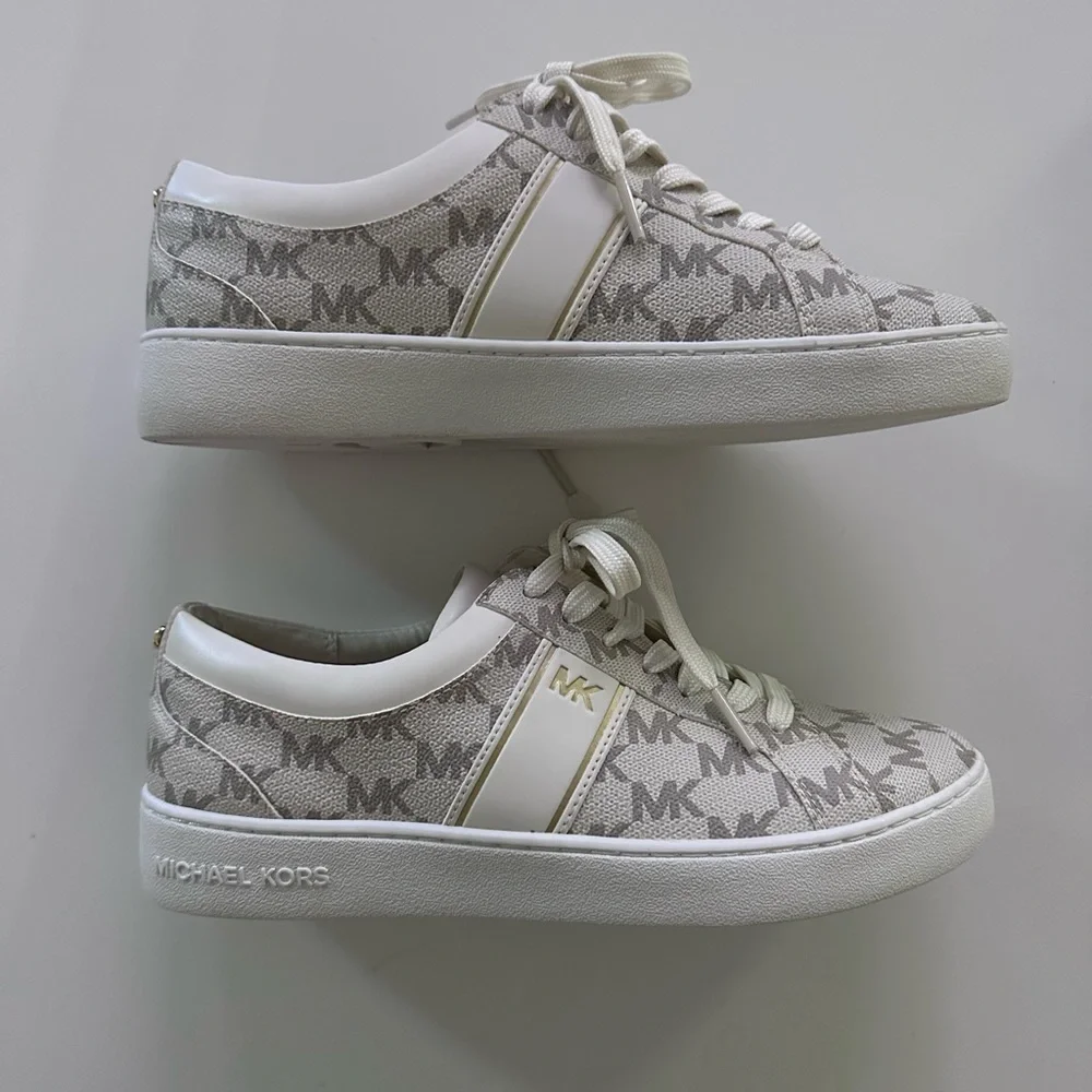 Michael Kors Stripe Lace-Up Size 6.5 - Picture 5 of 12